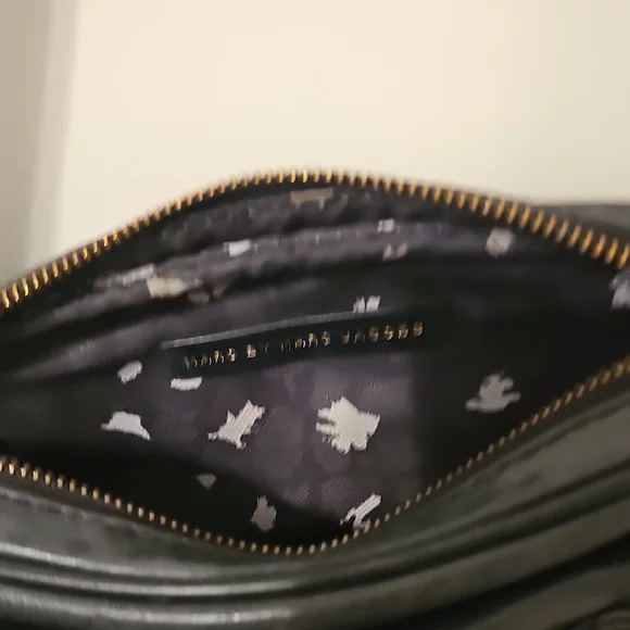 Marc Jacobs Black Crossbody Bag with Gold Accents - Picture 4 of 6